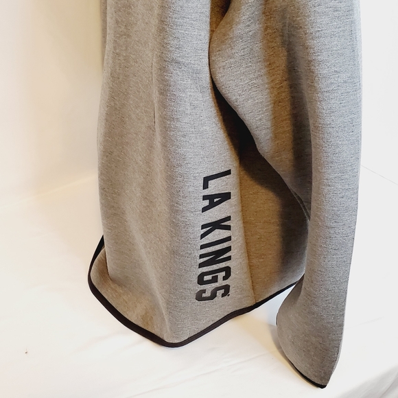 NHL LA Kings Women's Drop Kick Jacket - Picture 7 of 15